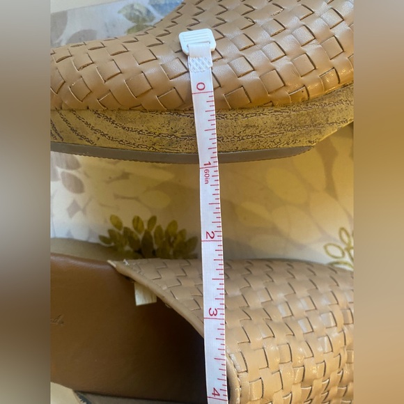 Universal Thread Tan Woven Mules - Picture 8 of 9